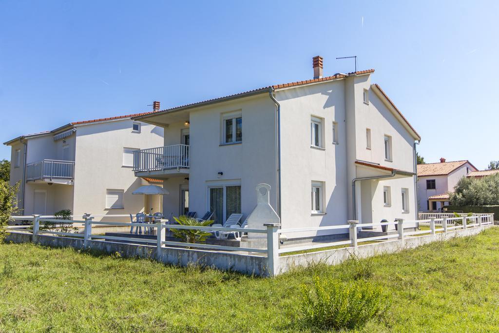 Apartments Alba Фажана Екстер'єр фото