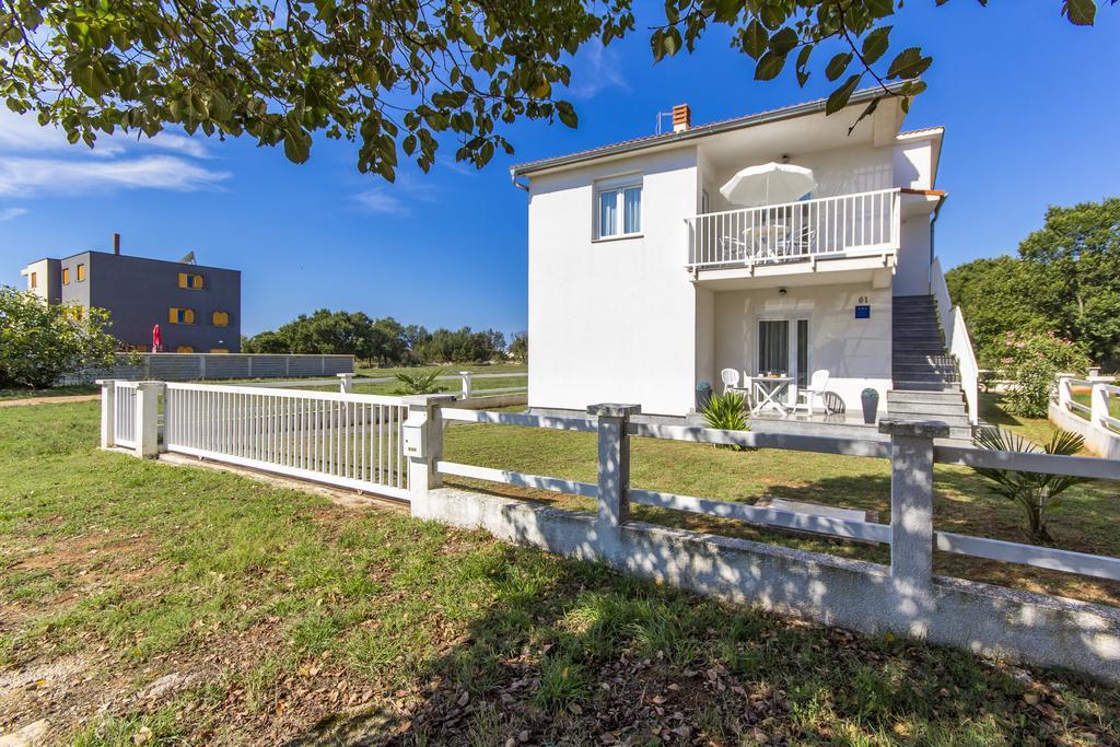 Apartments Alba Фажана Екстер'єр фото