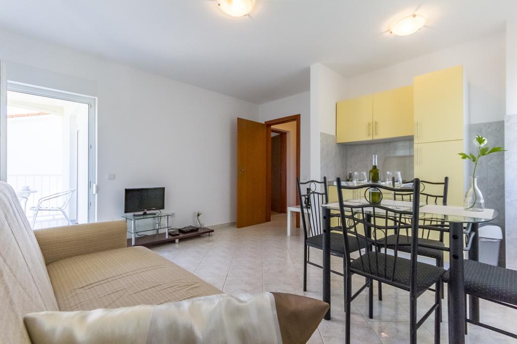 Apartments Alba Фажана Екстер'єр фото