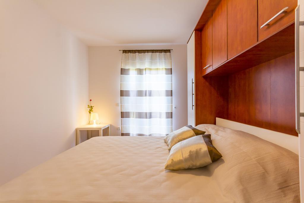 Apartments Alba Фажана Екстер'єр фото