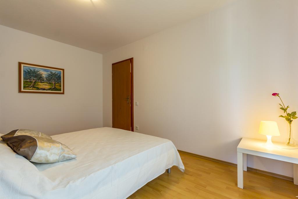 Apartments Alba Фажана Екстер'єр фото